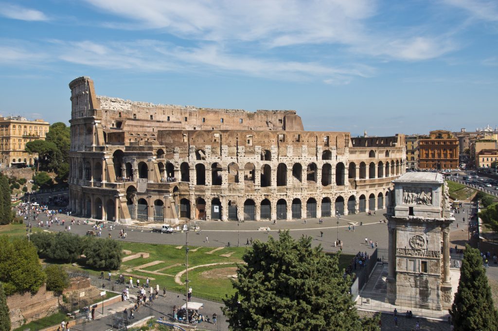 PARTITI I CENTRI ESTIVI AL PARCO ARCHEOLOGICO DEL COLOSSEO - Roma Sociale